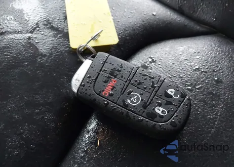 2017 Jeep Renegade Limited 4X4 from USA, damaged, VIN ZACCJBDB8HPE54469